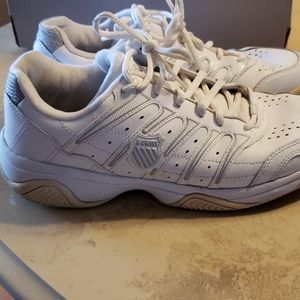 Throwback K-Swiss sneakers